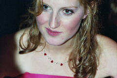 20037
